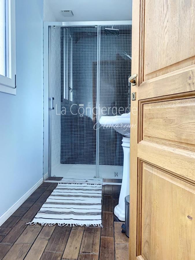 Aa13 - Le Victor Hugo - Sejour D'Exception Dans Un Appartement Historique Ault Exterior photo